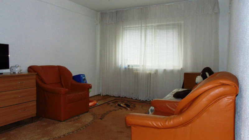 Apartament 2 camere D, Nicolina-Biserica Catolica, etaj 2/4, 58 mp, bloc din 84