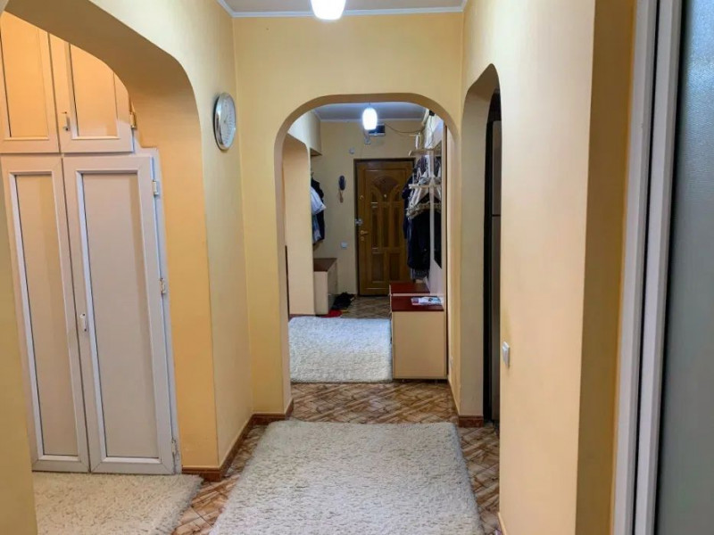 Apartament 4 camere D, Nicolina, etaj 2/8, bloc din 1987, 101 mp