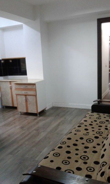 Apartament 3 camere, Tudor-Bucsinescu, etaj 2, bloc nou, LIBER