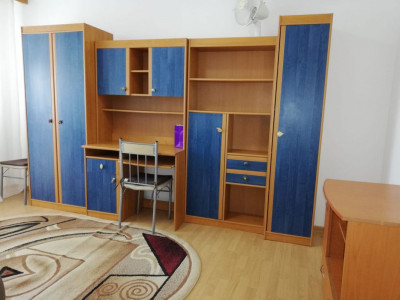 Podu Ros - sensul giratoriu -apartament 2cam Decomandat 