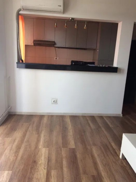 Podu Ros- apartament cu 2 camere, renovat, mobilat si utilat