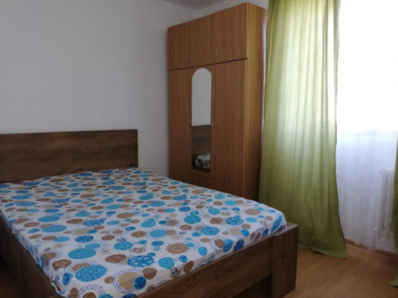 Apartament 2 camere D, Rond Podu Ros, etaj intermediar