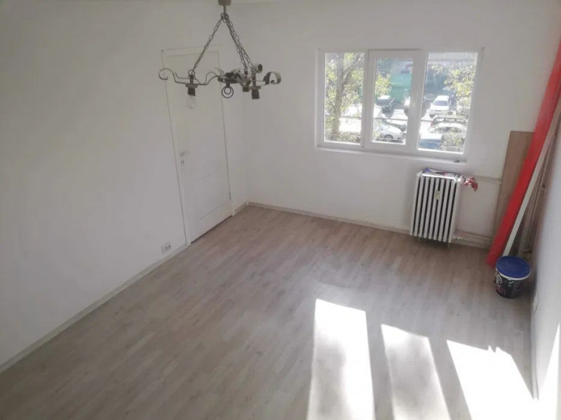 Apartament 1 camera D, Metalurgie, etaj 2/4, renovat