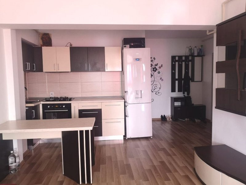 Apartament 3 camere SD, mobilat utilat, etaj 8/8, bloc 2012