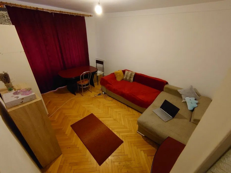 Apartament 3 camere decomandat 2 bai Gara-vis a vis Mc Donalds 