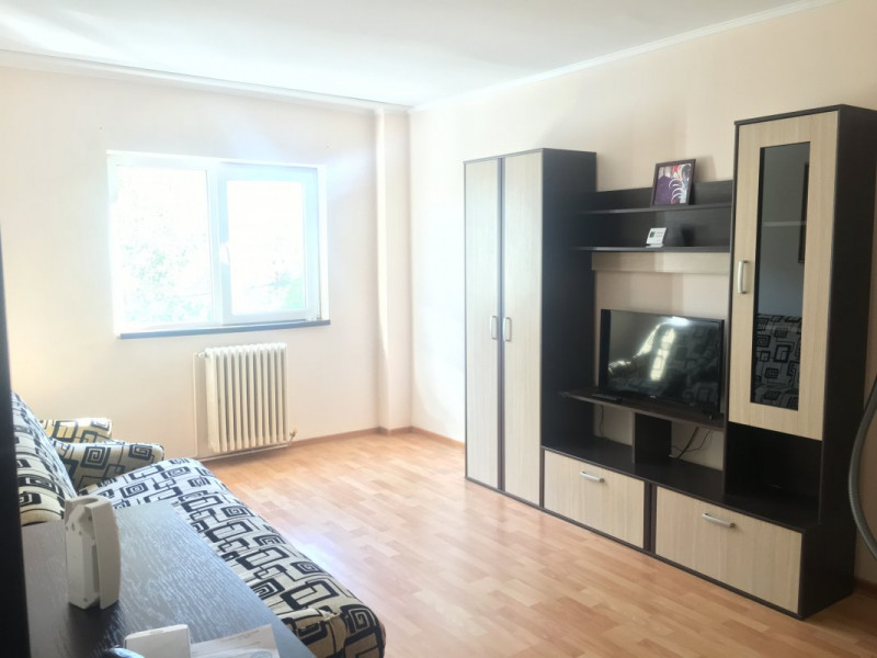 Apartament 2 camere, Canta, etaj 2/4, renovat