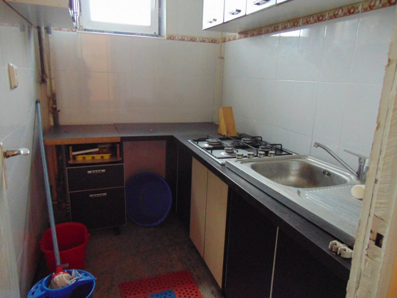 Apartament 2 camere, Tatarasi Posta, fara risc, etaj intermediar