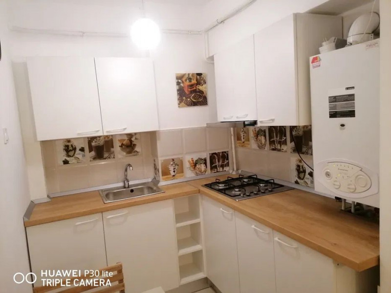 Apartament 1 camera decomandat 30 mp etaj intermediar Pacurari-Petru Poni