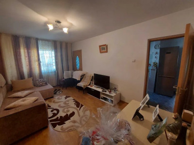 Apartament 2 camere, zona Piata Alexandru cel Bun