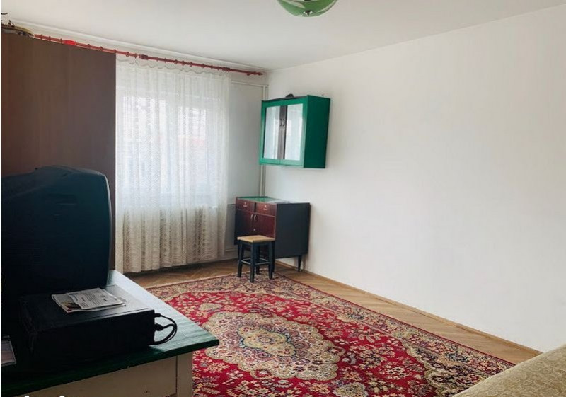 Apartament 1 camera D, Podul de Fier