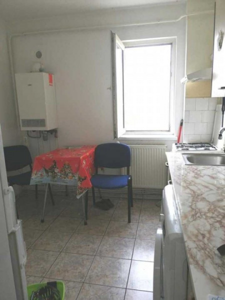 Podu Ros- apartament 2 camere, bloc fara risc seismic 