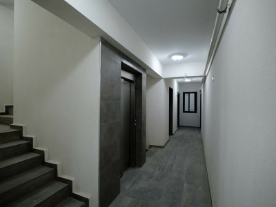 Apartament 3 camere,decomandat, bloc nou,Pacurari.