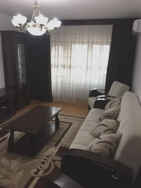 Apartament 3 camere decomandat etaj 1 80mp Gara-Autogara Codreanu