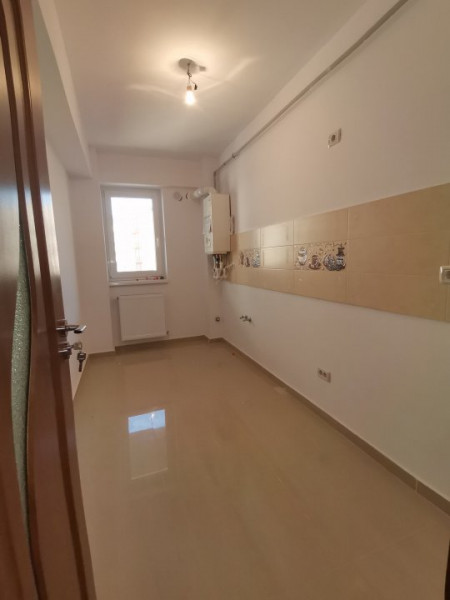 Apartament cu 2 camere,decomandat,mutare imediata