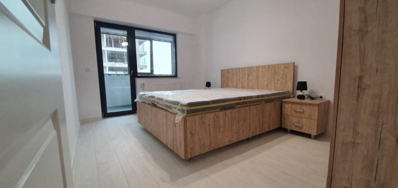 Apartament 2 camere decomandat, Bloc nou, parcare subterana, liber