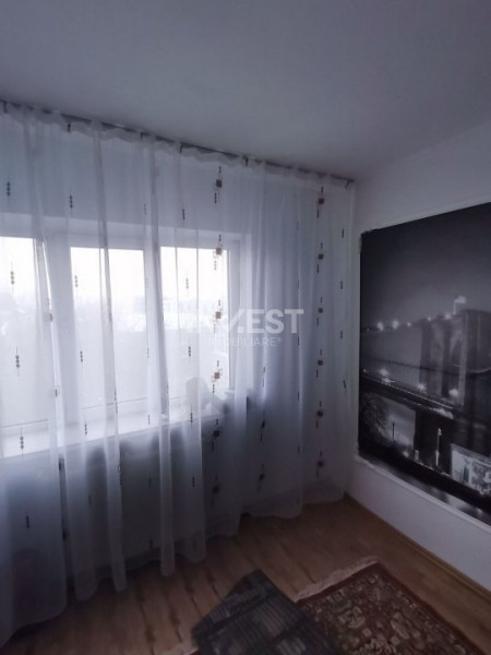  Apartament 3 camere, decomandat, CUG