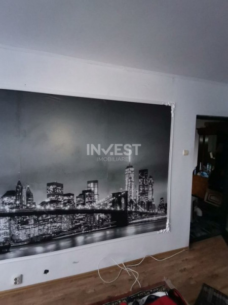  Apartament 3 camere, decomandat, CUG
