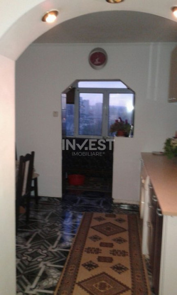 Apartament 3 camere, decomandat, CUG