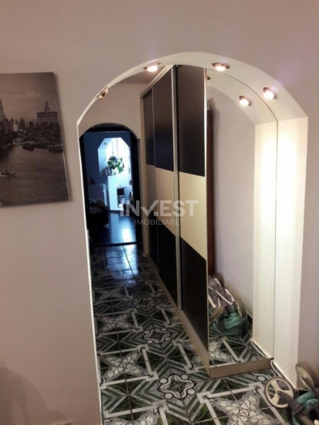  Apartament 3 camere, decomandat, CUG