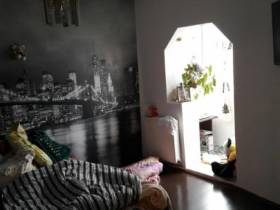  Apartament 3 camere, decomandat, CUG