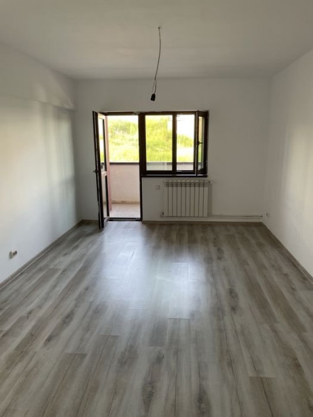 Apartament 1 camera decomandat bloc 2018