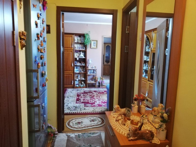 Podu Ros- Palas, apartament 2camere, etajul 3, bloc fara risc 