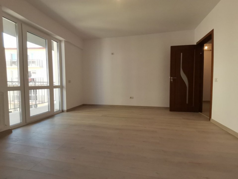 2 CAMERE, decomandat, mutare imediata, bloc nou, comision 0