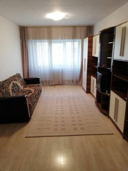 Apartament 3 camere decomandat 1990 Petru Poni-Pacurari 2 balcoane 2 bai