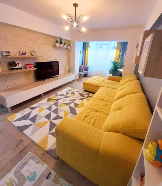 Aleea Tudor Neculai (Strugurilor) - Apartament 2 camere decomandat, etaj 1