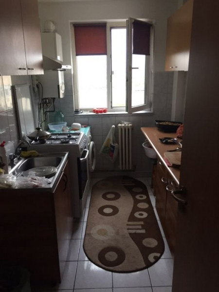 Podu Ros -apartament cu 2 cam Decomandat 