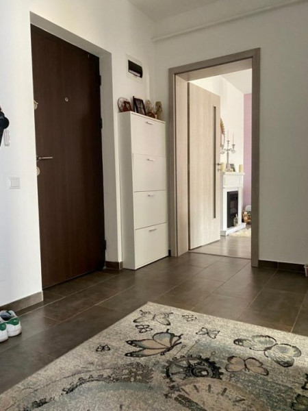 APARTAMENT 2 CAMERE, DECOMANDAT BLOC NOU, UTILAT SI MOBILAT