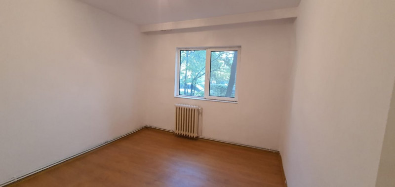  Galata - Apartament decomandat cu 4 camere LIBER!