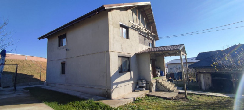 Casa 5 camere, Valea Lupului, 761 mp teren 220 mp utili, mobilata si utilata