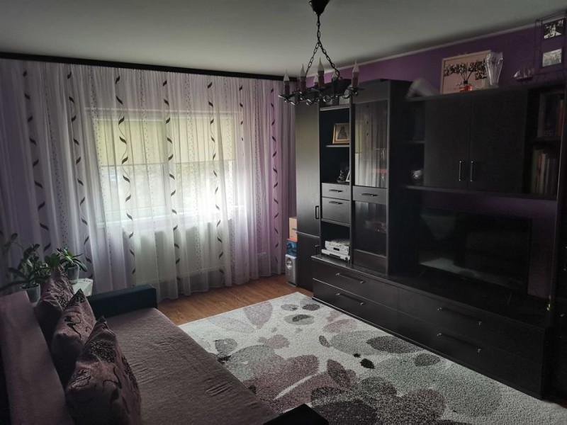 Nicolina 2 - Apartament 2 camere decomandat, etaj 1, utilat și mobilat