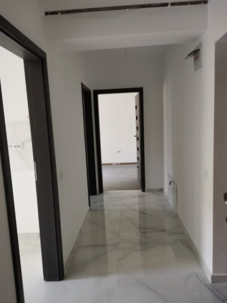 Capăt Cug - Apartament 2 camere decomandat, renovat, bloc nou + terasă