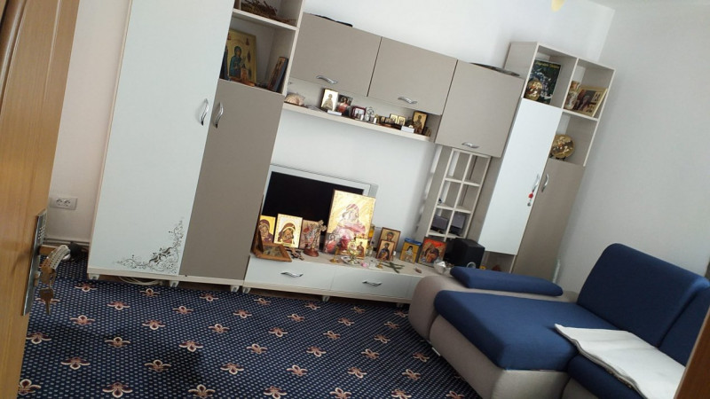 Apartament 2 camere decomandat Pacurari-Petru Poni