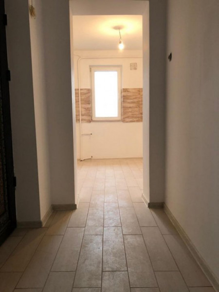 Podu de Piatra- apartament cu 2 camere decomandat