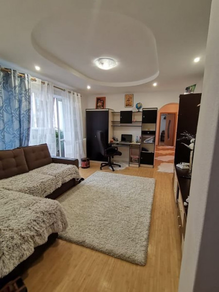 Apartament 3cam 70 m Podu Ros- Liceu Racovita