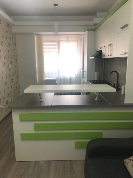 Centru- Palas- apartament 2 camere, etajul 2 