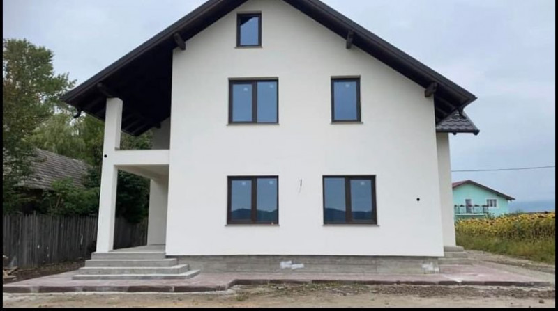 Casa duplex 4 camere Targu Neamt-Petrom finalizata 