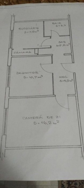 Podu Ros- Piata Nicolina- apartament cu 2 camere- decomandat