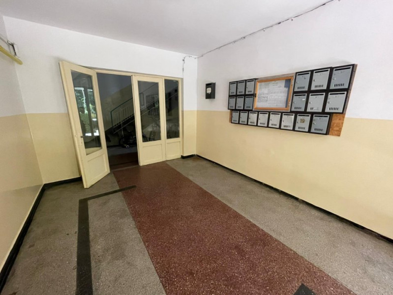 Apartament 4 camere decomandat - etaj 2 - Tatarasi - Dispecer