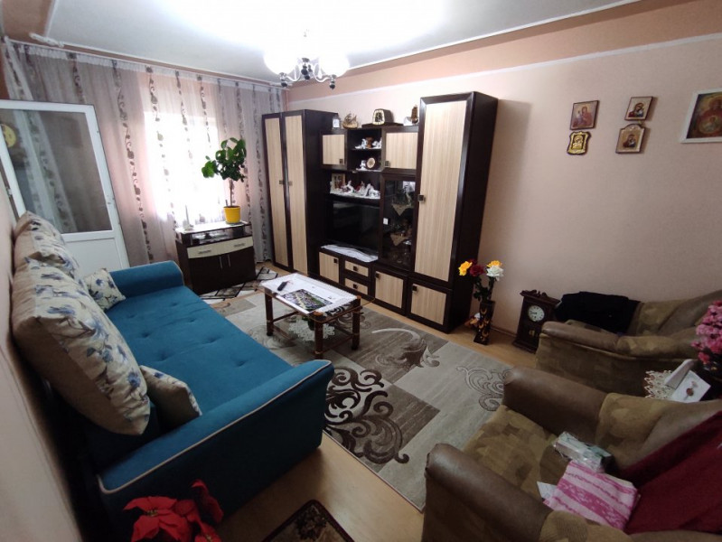 Nicolina, Apartament 2 camere decom., et. 4, zona linistita