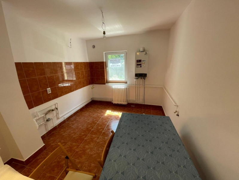 Apartament 3 camere - Semicentral