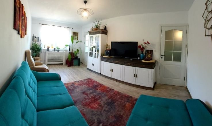 Apartament 2 camere, decomandat, Nicolina 1, renovat