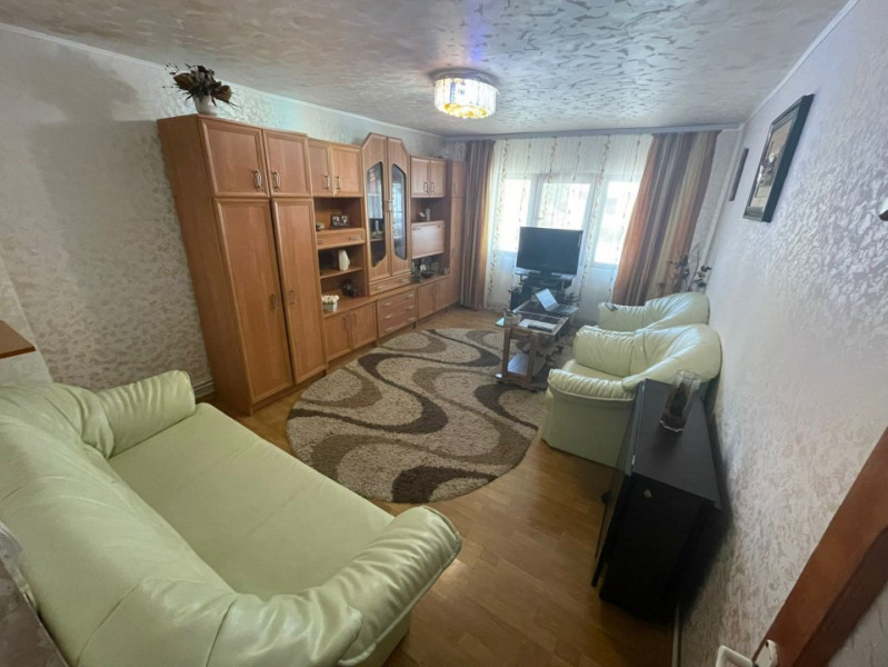 Apartament 2 camere decomandat - Tomesti