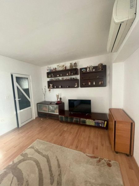 Apartament 3 cam. decomandat, CUG - Selgros