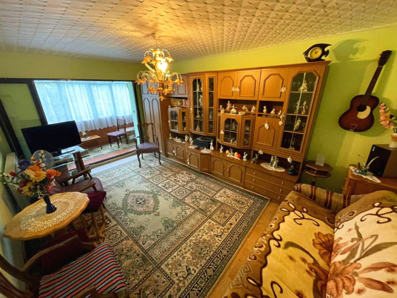 Apartament 4 camere - Tomesti - etaj 1