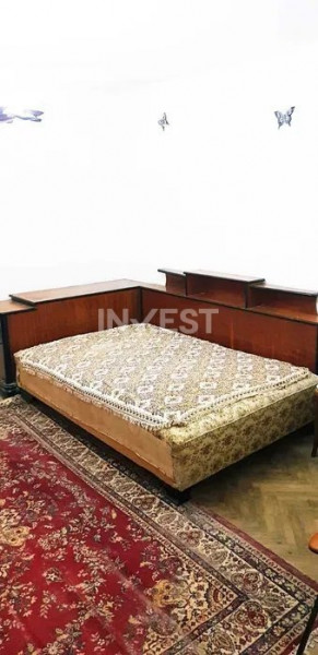 Garsoniera - Tatarasi - etaj 1 - la bulevard