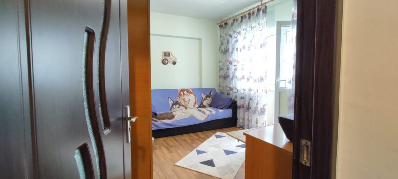 Apartament 3 camere decomandat, 2 bai, etaj 1 Pacurari-Lukoil